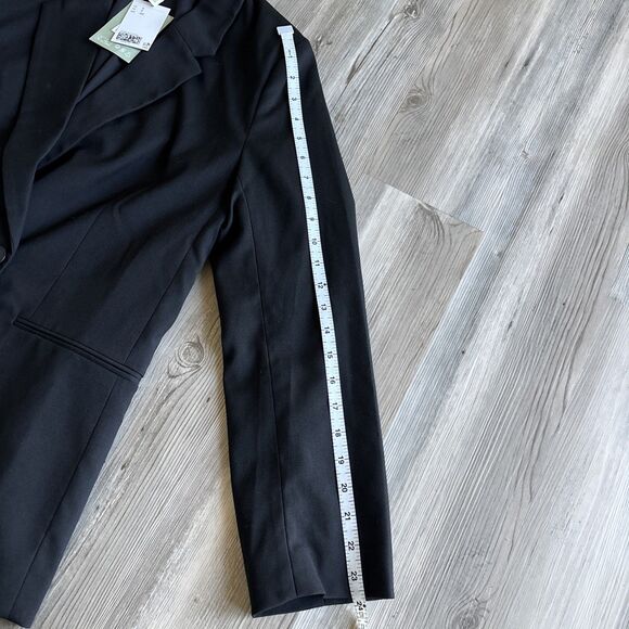 NWT H&M Women’s Black Single Button Long Blazer Size Small - Picture 7 of 9